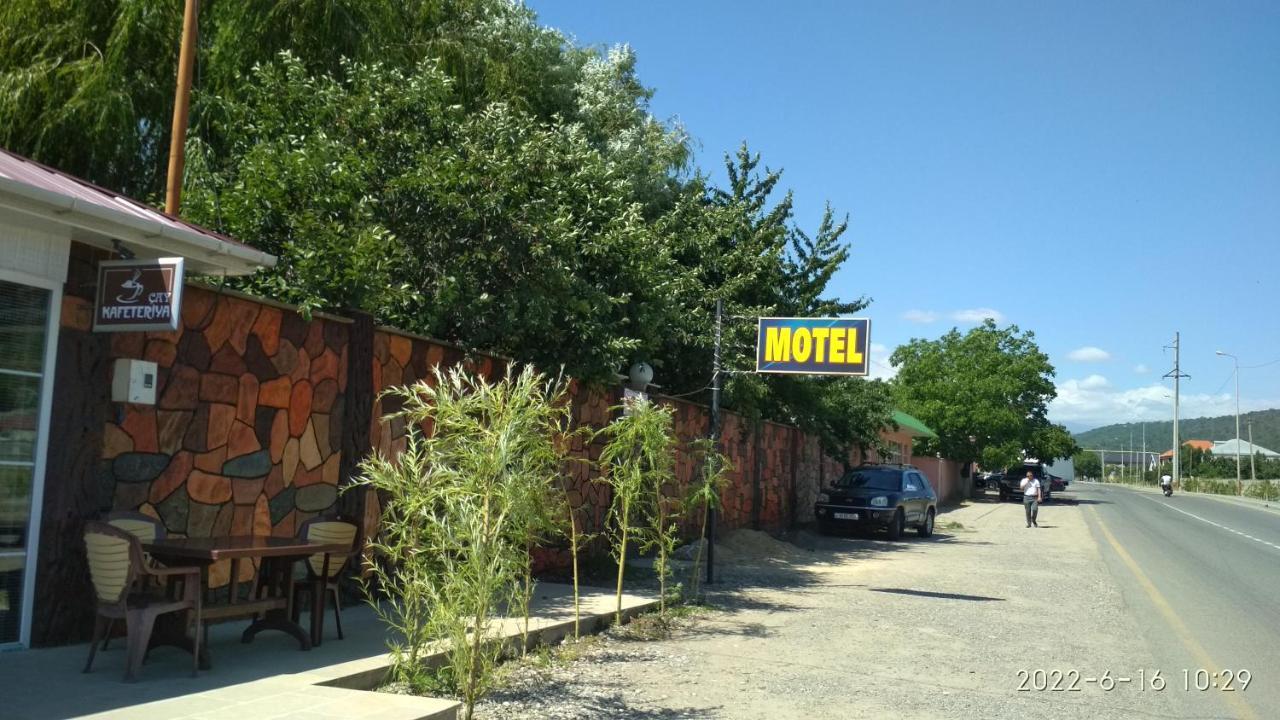 Motel Qusar Eksteriør billede